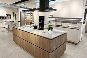 OYSTER DEK KITCHEN